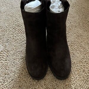 Elegant Brown Women's Boots